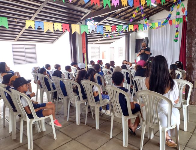api-modulos/fotos/img/galeria_cat_culturais_490/490/13740/VISITA GUIADAPOR GUSTAVO, APOGEU PARÁ DE MINAS, PROFESSORA SARA, 26.06.2026 (2).jpg
